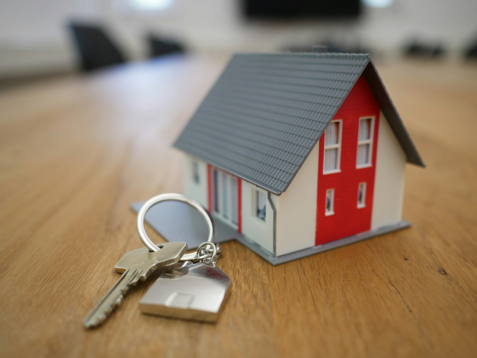 Maison et clés, assurance de prêt pour un crédit immobilier